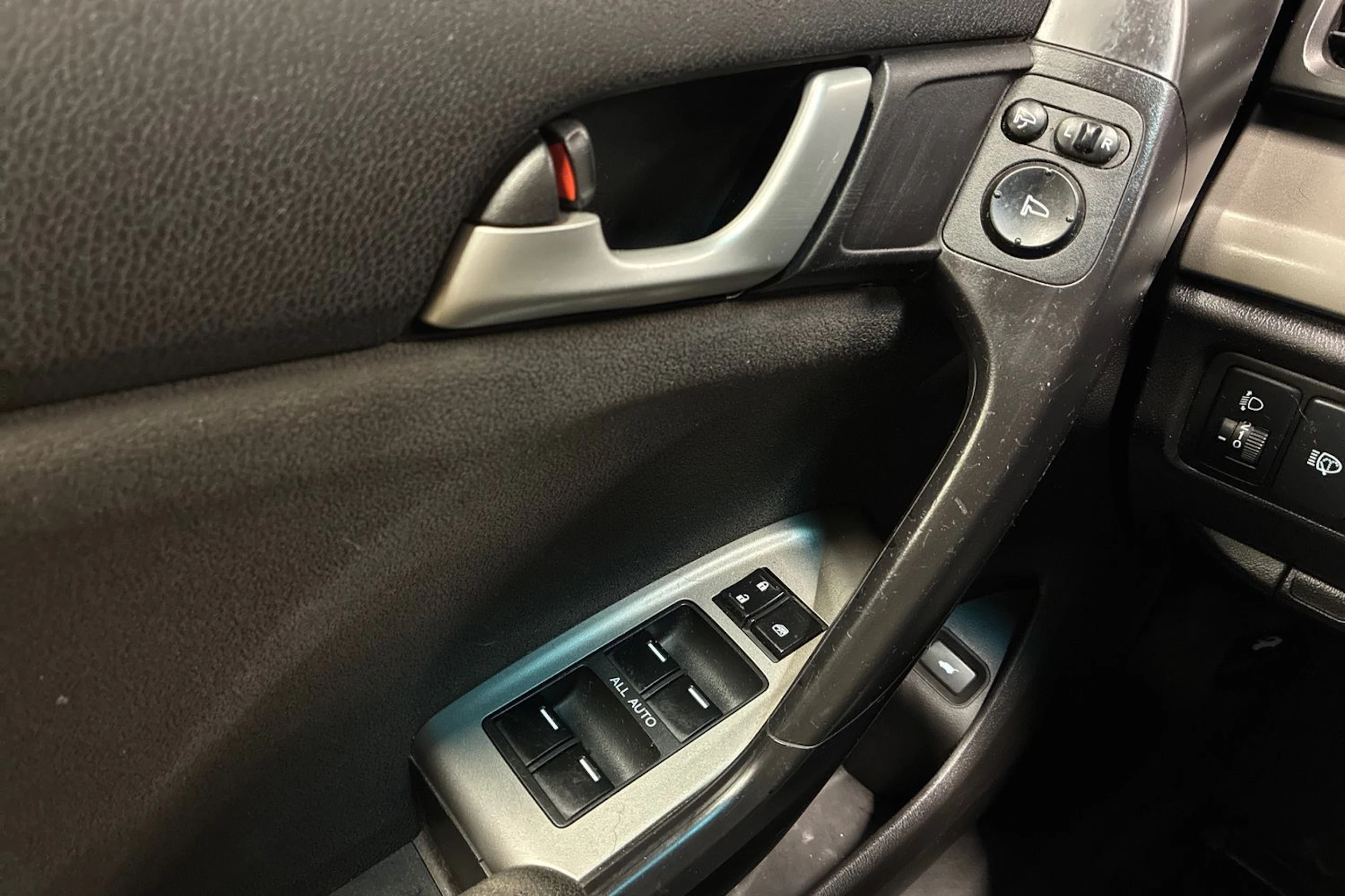 Musta Honda ACCORD 2009 kuva 16.
