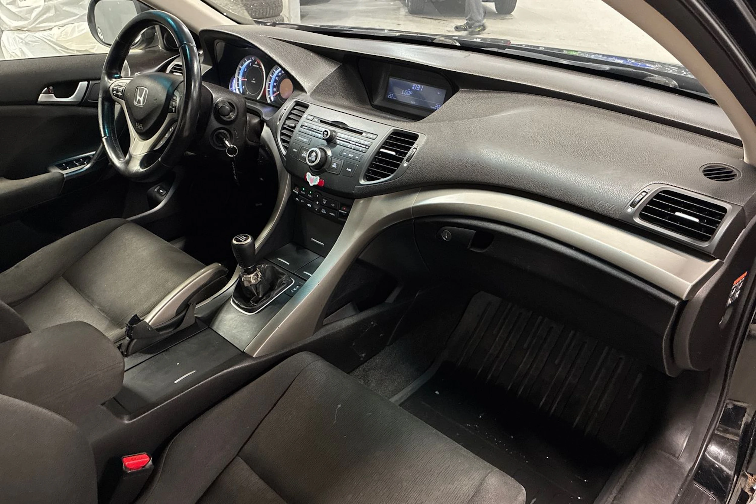 Musta Honda ACCORD 2009 kuva 23.