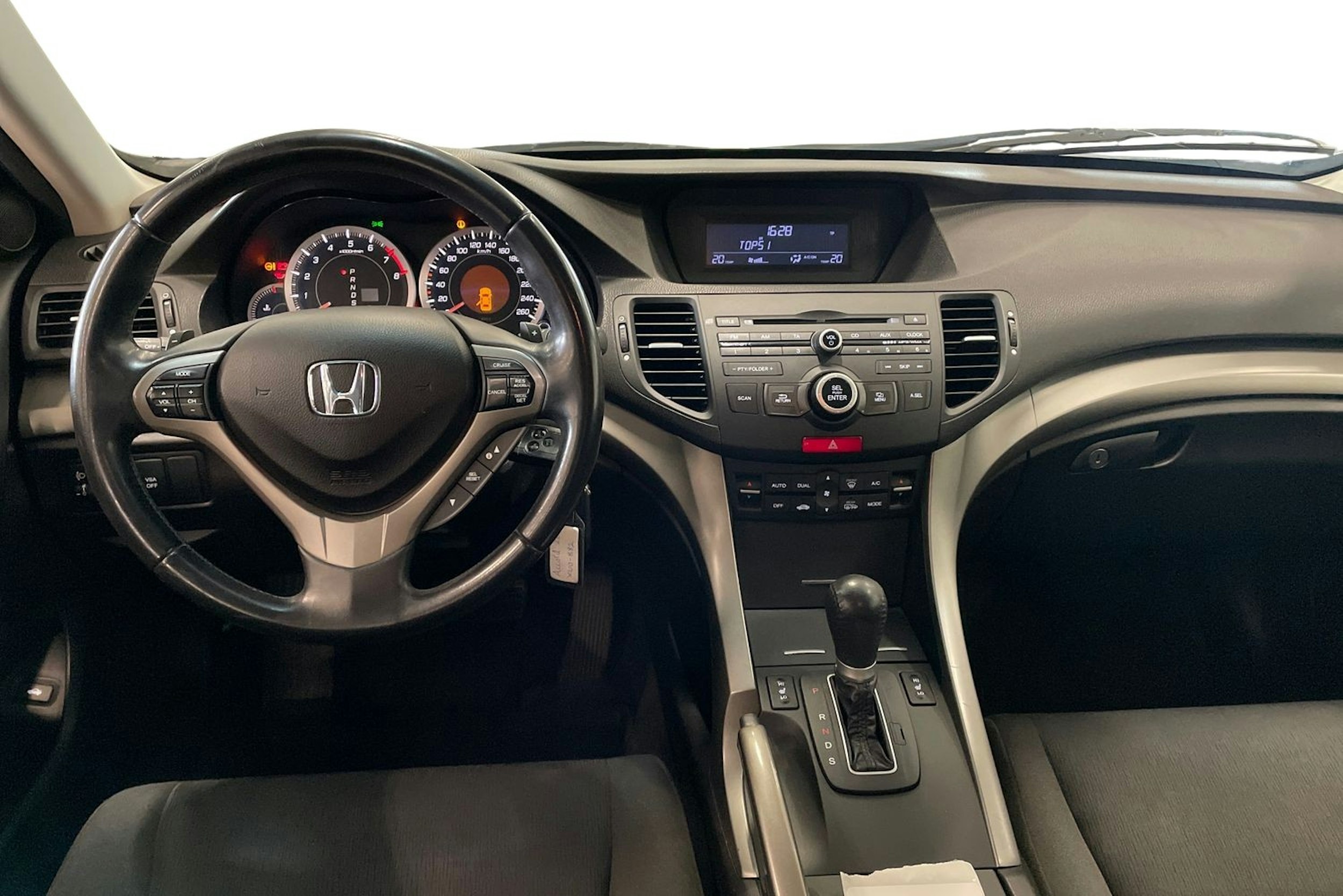 musta Honda Accord 2009 kuva 9.