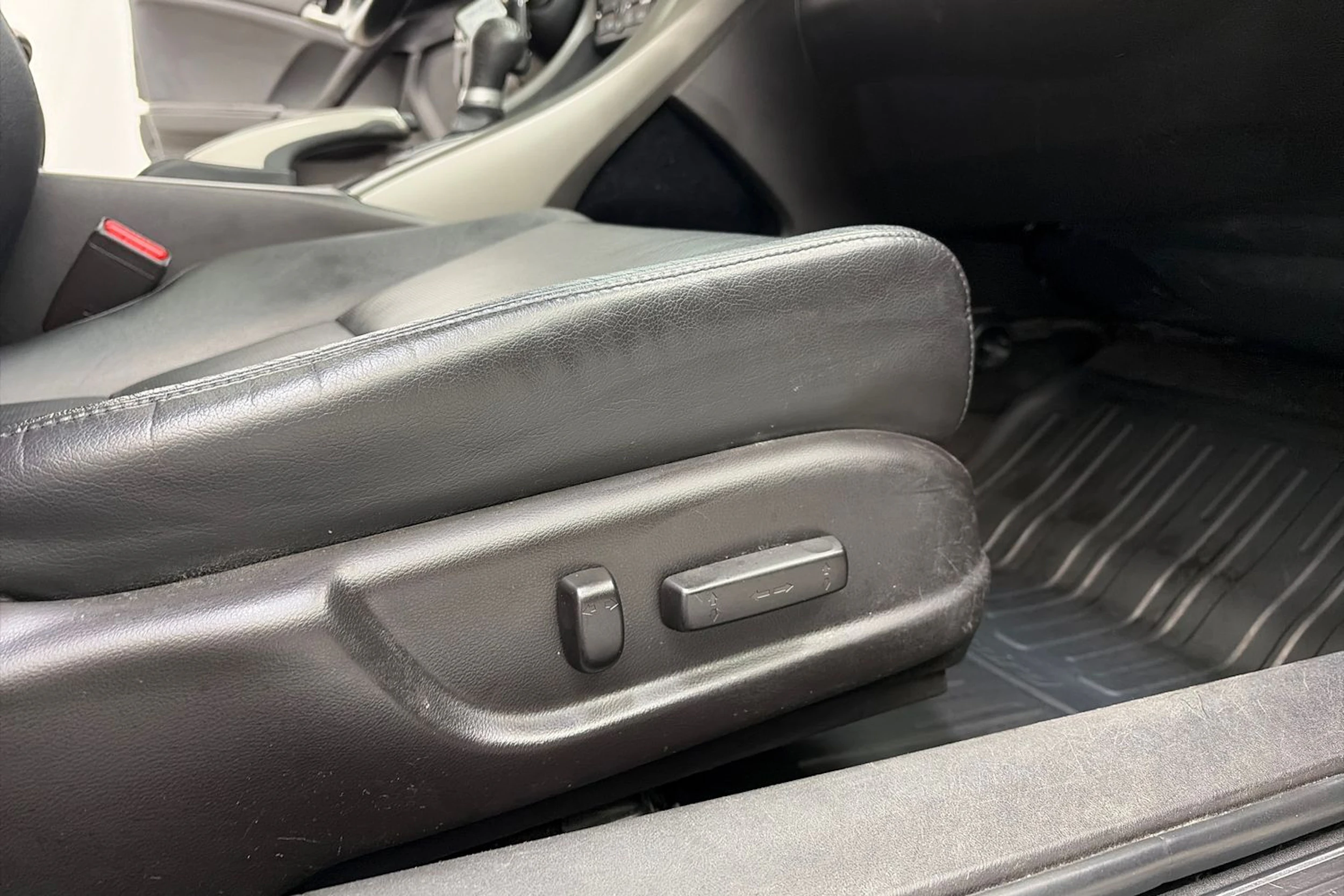 musta Honda Accord 2009 kuva 14.