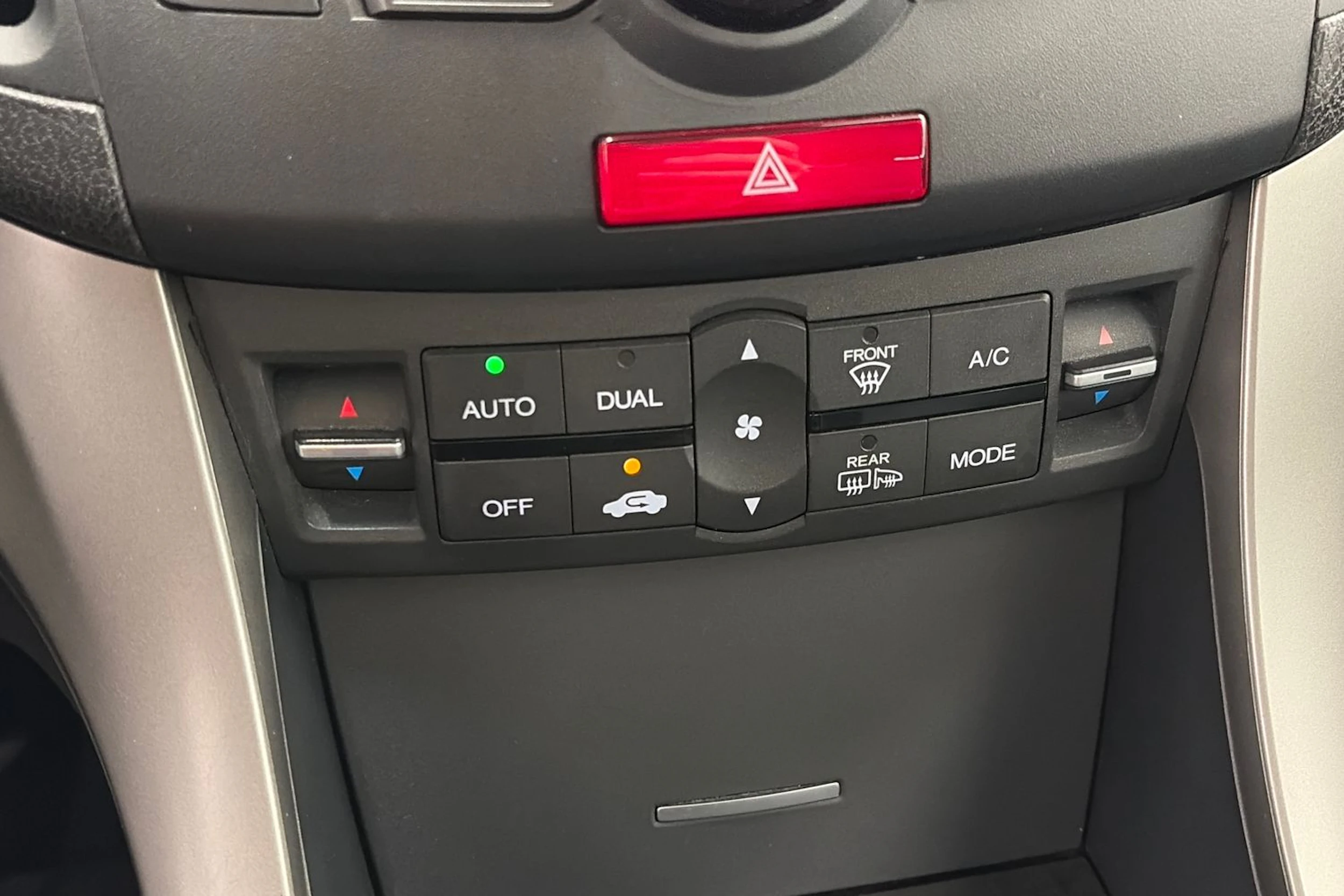 musta Honda Accord 2009 kuva 20.
