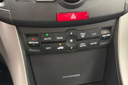 musta Honda Accord 2009 kuva 20.