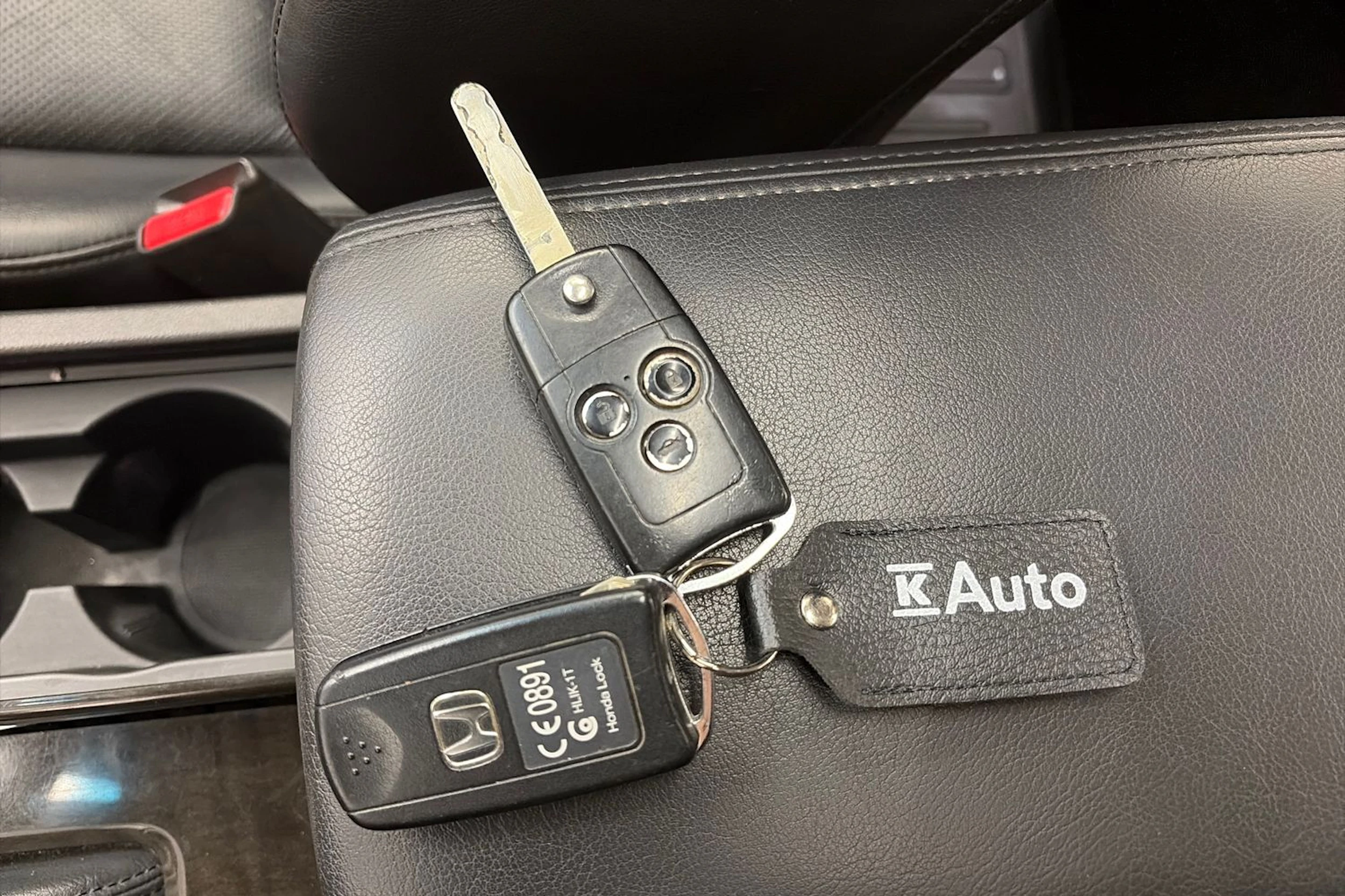 musta Honda Accord 2009 kuva 24.