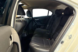 Valkoinen Honda ACCORD 2010 kuva 8.