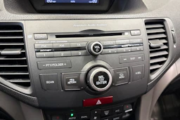 Valkoinen Honda ACCORD 2010 kuva 17.