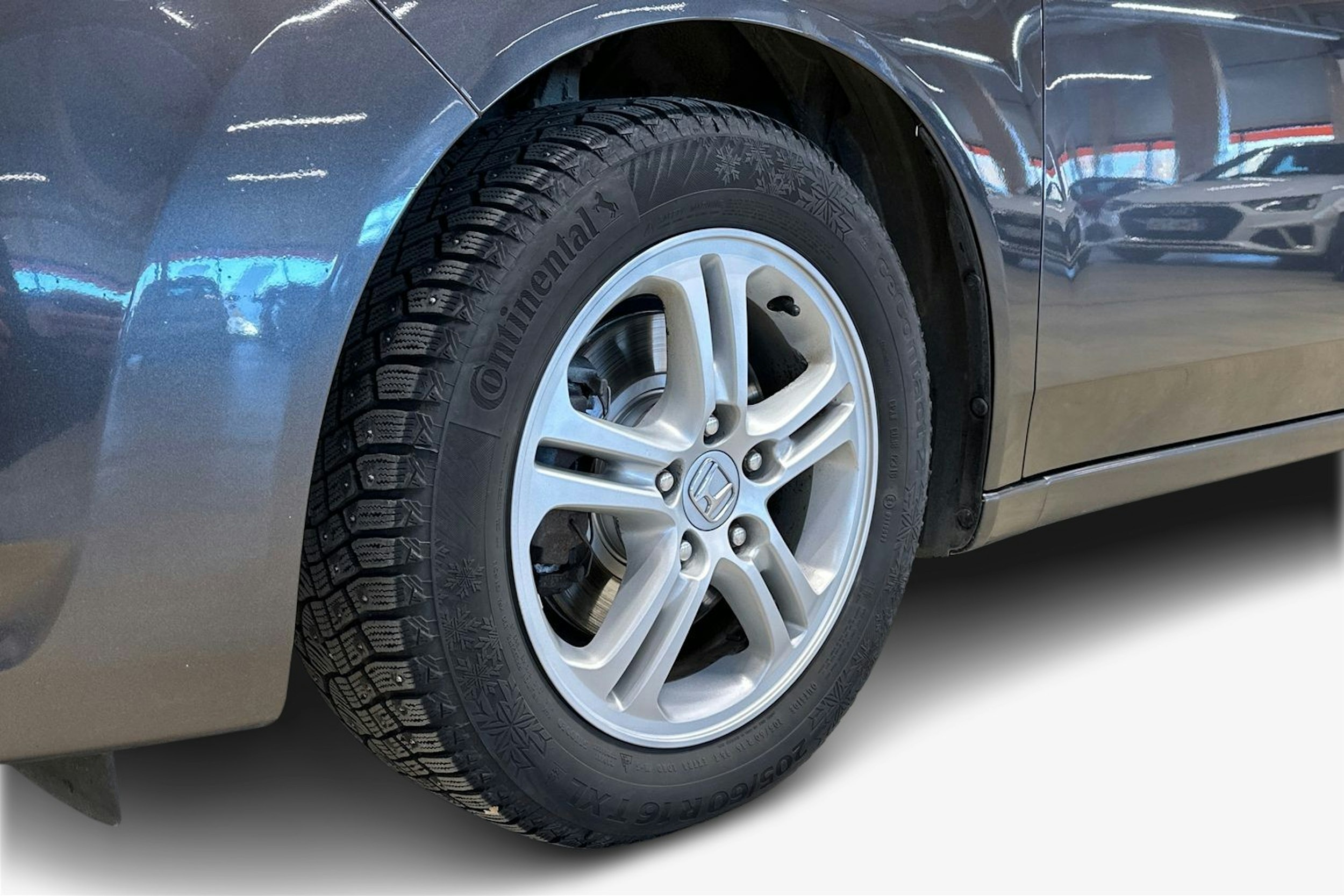 harmaa Honda Accord 2011 kuva 11.
