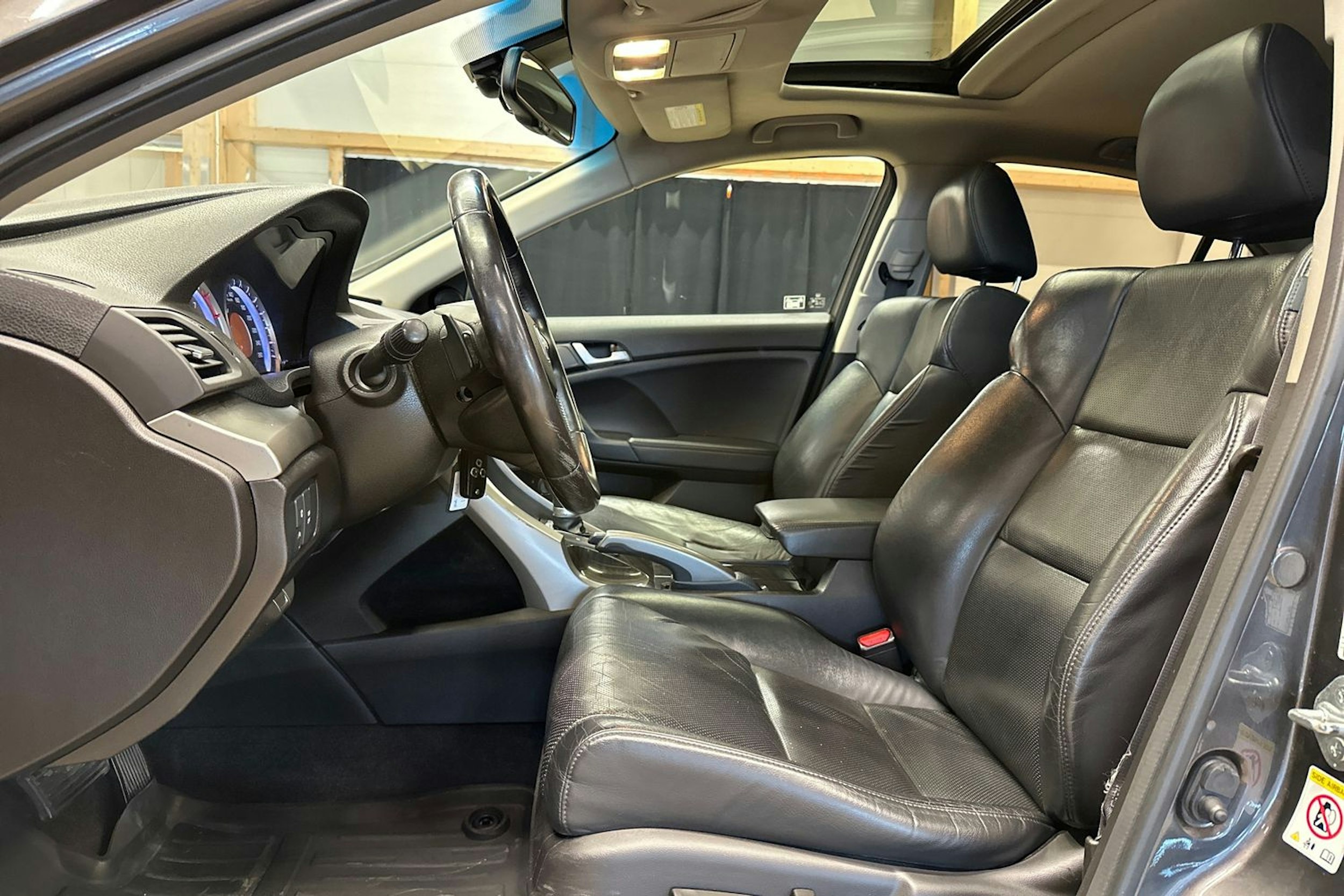 harmaa Honda Accord 2011 kuva 18.
