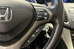 harmaa Honda Accord 2011 kuva 29.