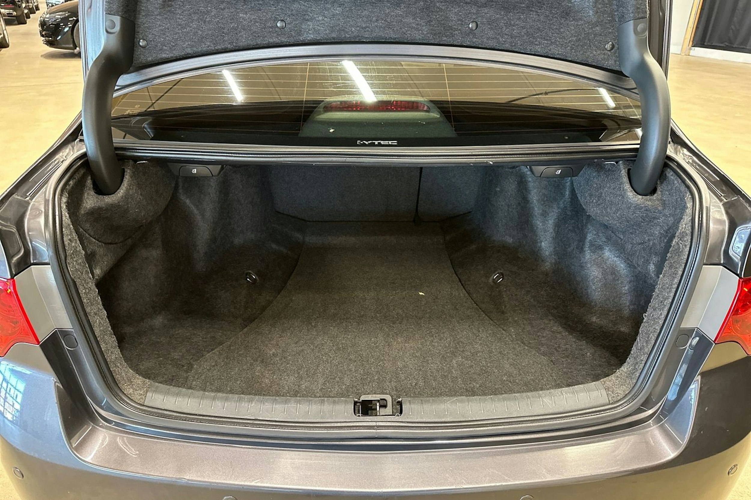 harmaa Honda Accord 2011 kuva 33.