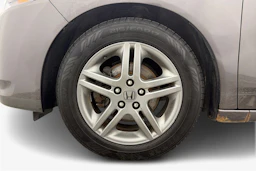 harmaa Honda Accord 2011 kuva 9.