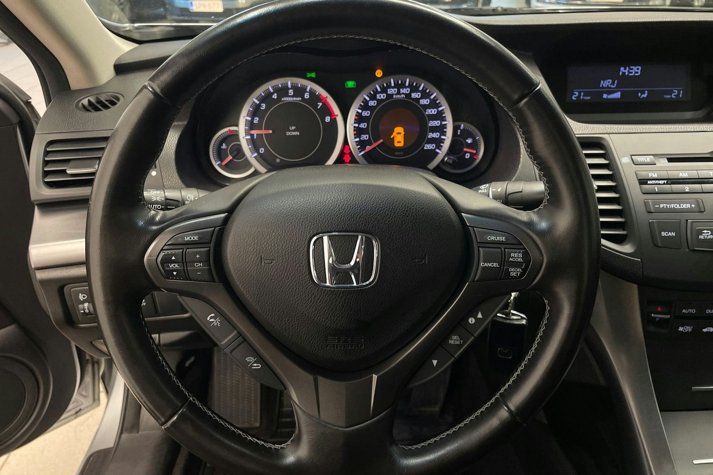 Harmaa Honda ACCORD 2011 kuva 13.
