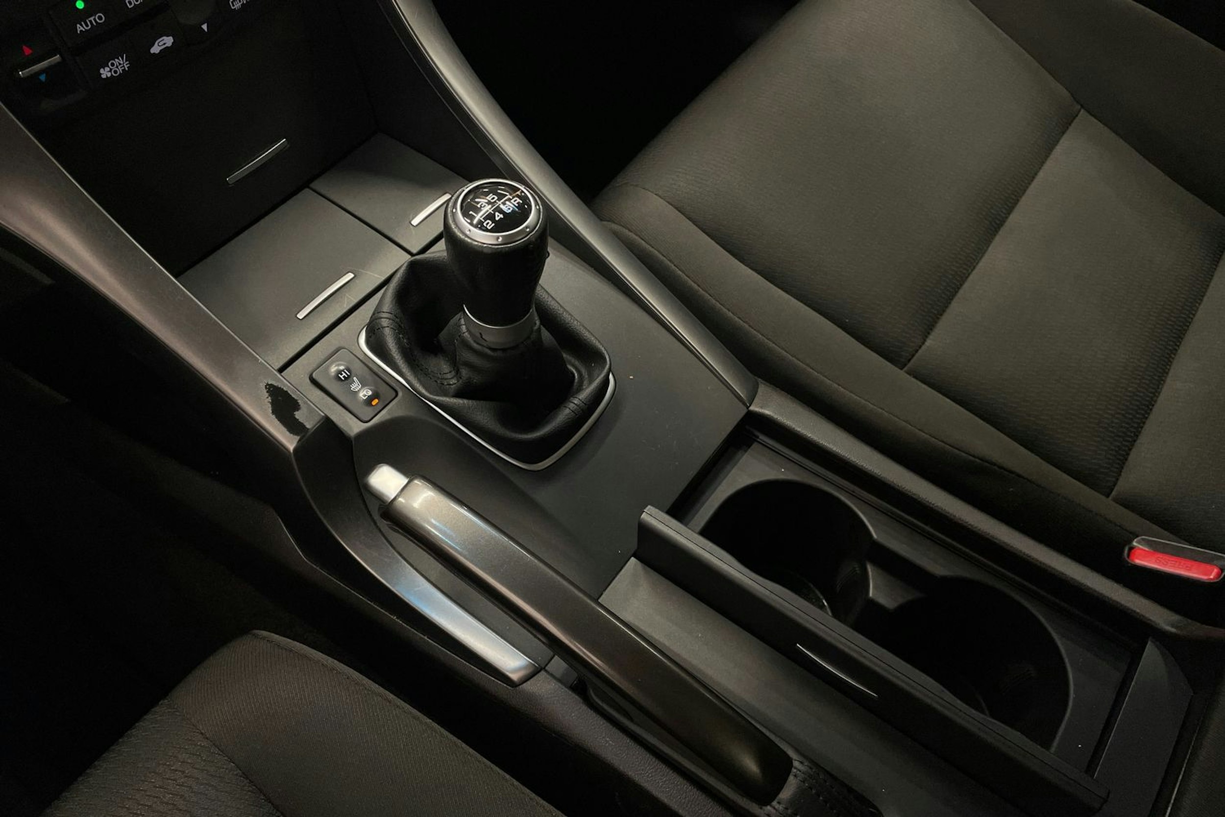 Harmaa Honda ACCORD 2011 kuva 16.