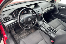 punainen Honda Accord 2012 kuva 3.