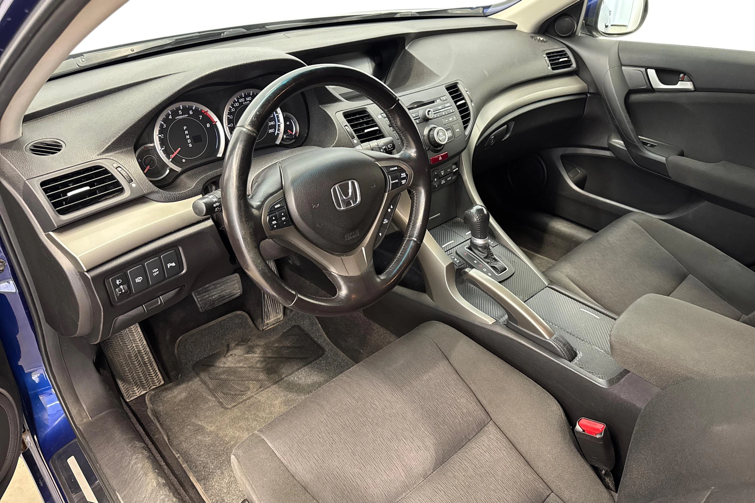 sininen Honda Accord 2011 kuva 8.