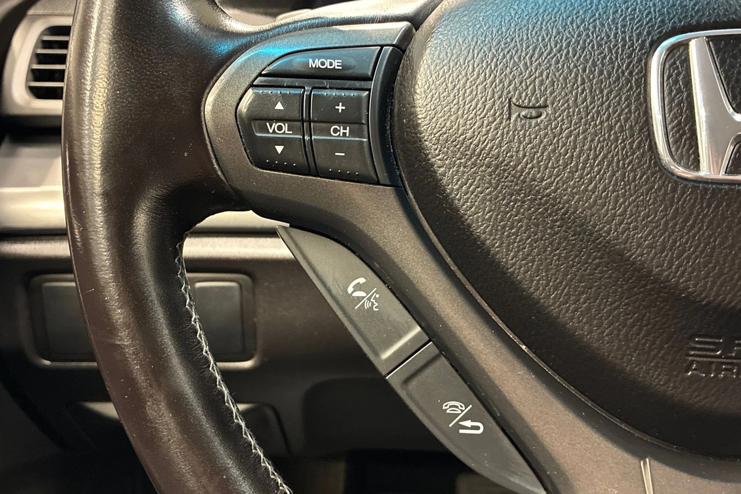 harmaa Honda Accord 2011 kuva 17.