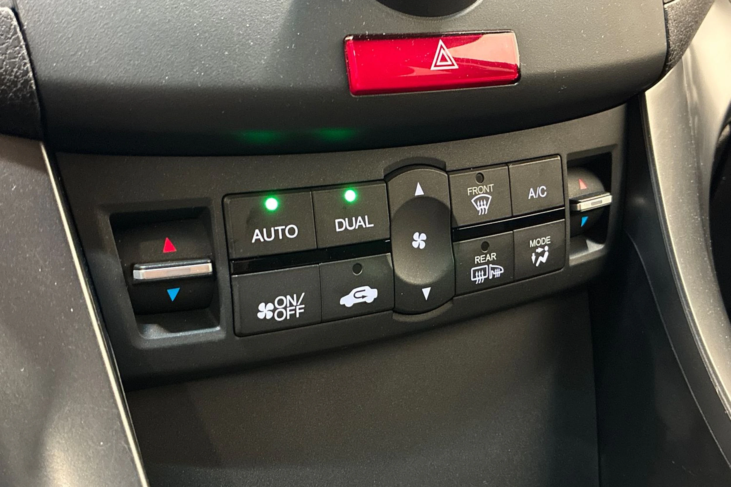 harmaa Honda Accord 2011 kuva 22.
