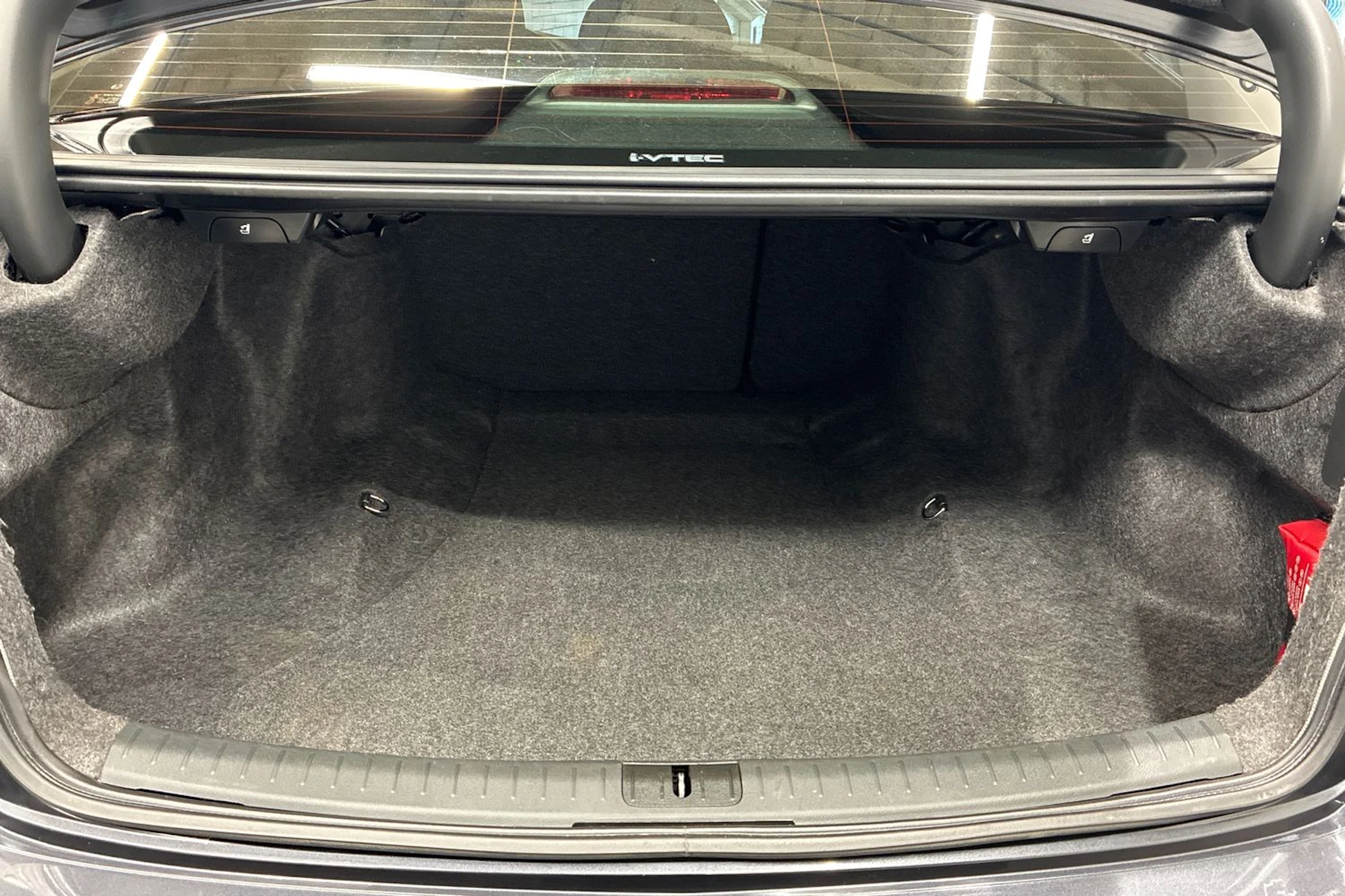 harmaa Honda Accord 2011 kuva 25.