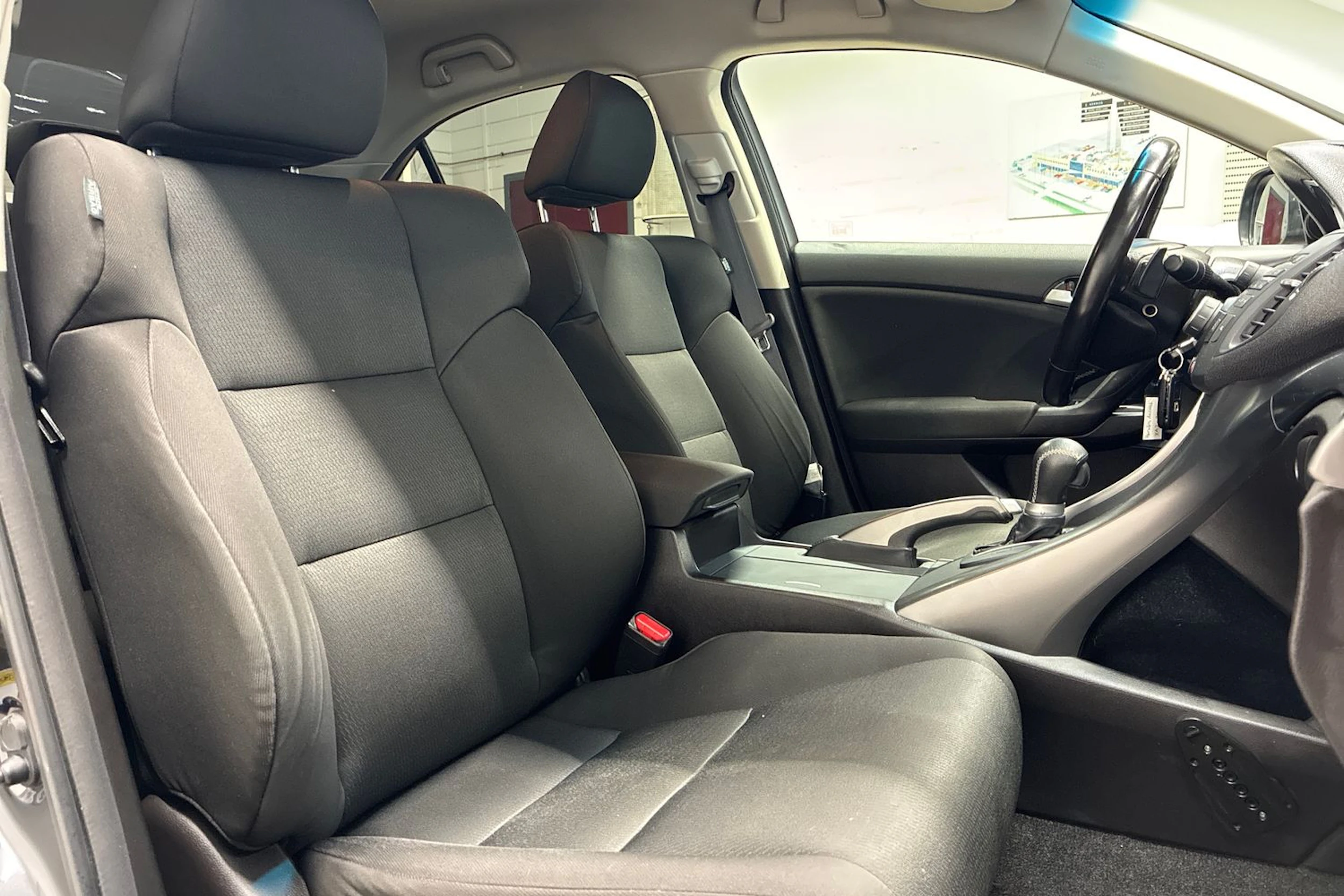 harmaa Honda Accord 2011 kuva 26.
