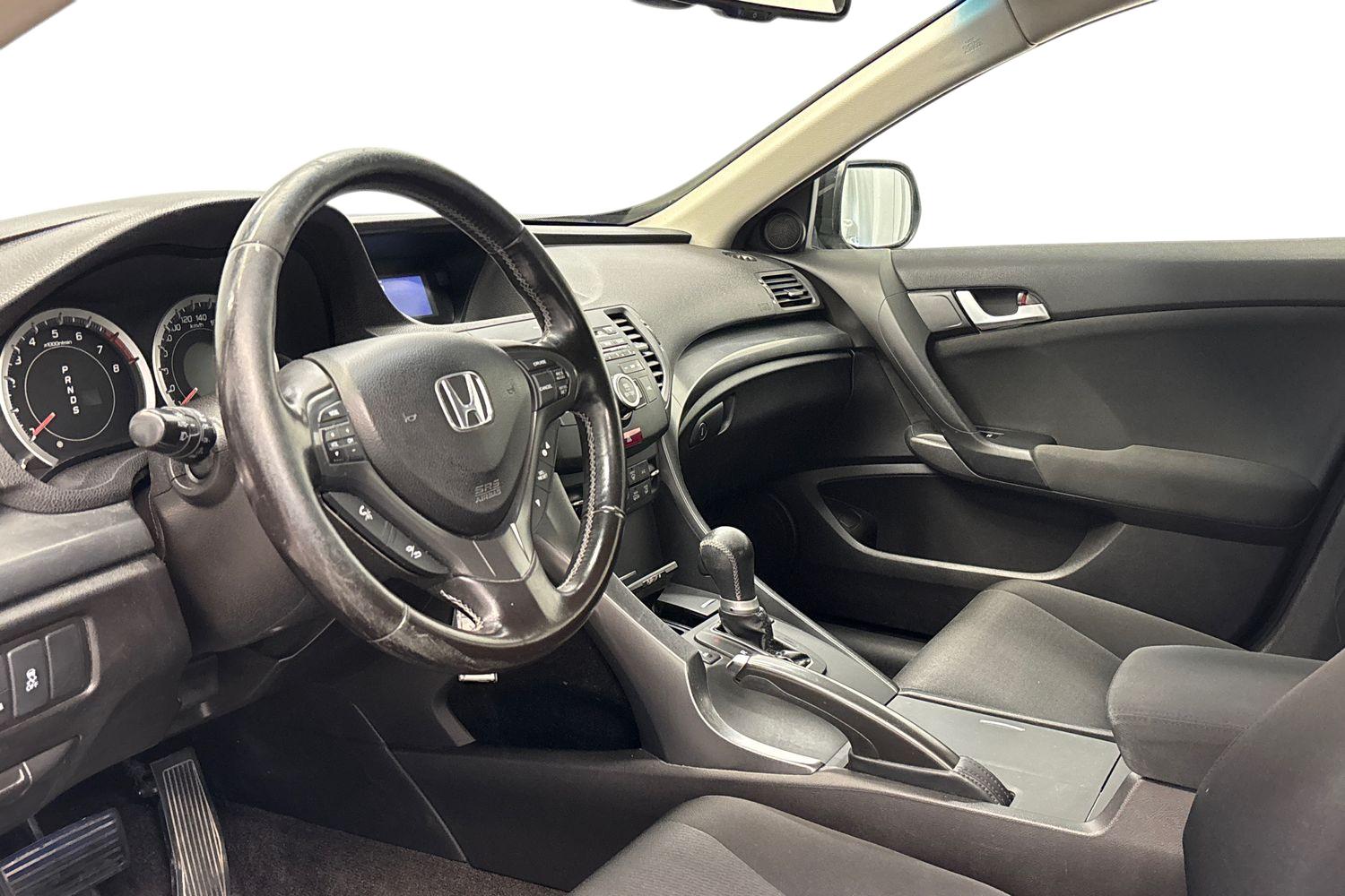 Honda Accord 2012, photo 6/23