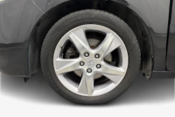 musta Honda Accord 2012 kuva 9.