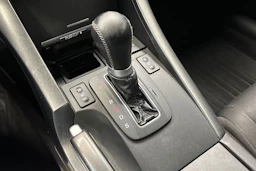 musta Honda Accord 2012 kuva 21.