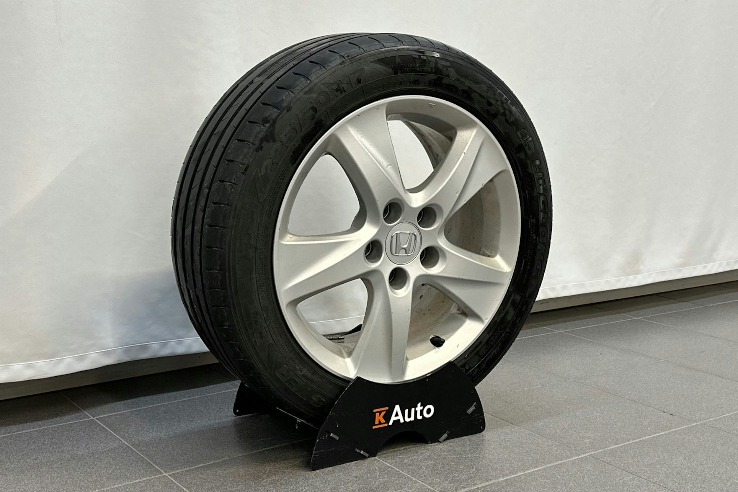 harmaa Honda Accord 2013 kuva 13.