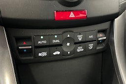 harmaa Honda Accord 2013 kuva 19.