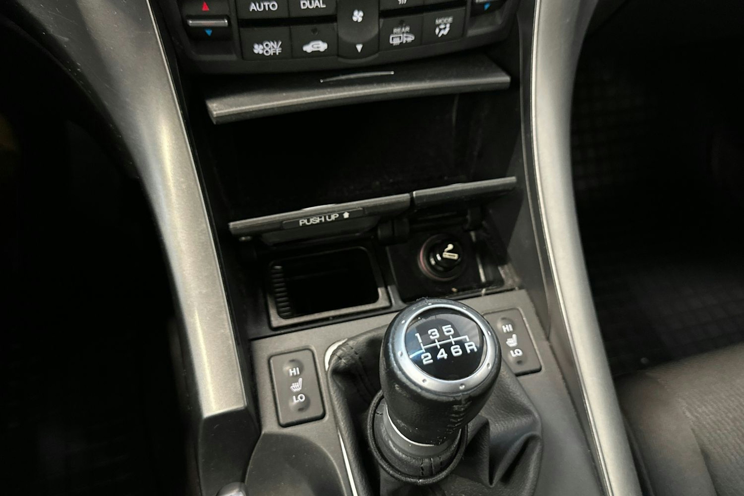 harmaa Honda Accord 2013 kuva 20.