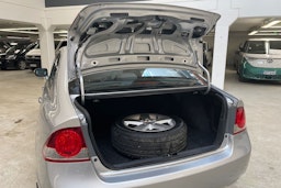 harmaa Honda Civic 2006 kuva 14.