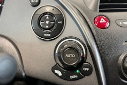 musta Honda Civic 2007 kuva 22.