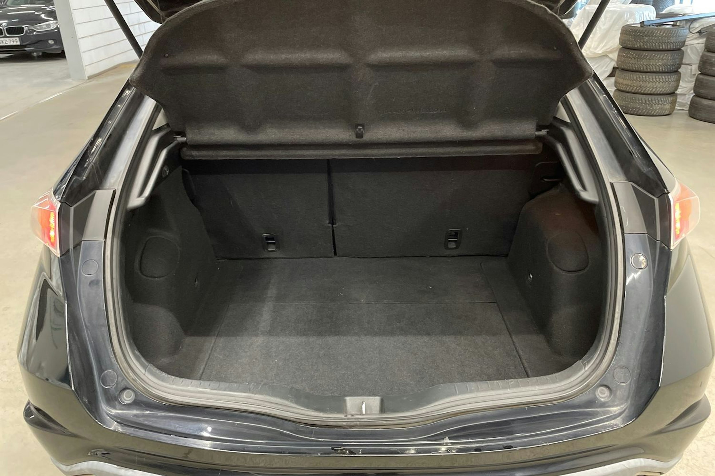 musta Honda Civic 2007 kuva 15.