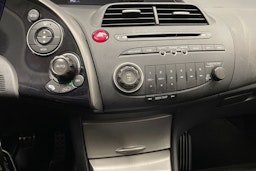 musta Honda Civic 2007 kuva 18.