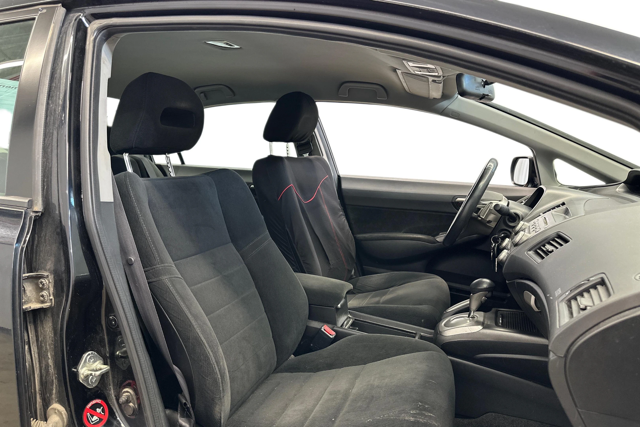 musta Honda Civic 2008 kuva 7.