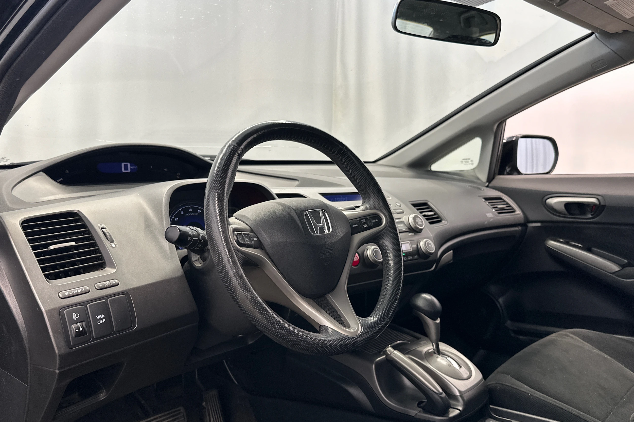 musta Honda Civic 2008 kuva 10.