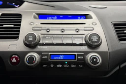musta Honda Civic 2011 kuva 21.