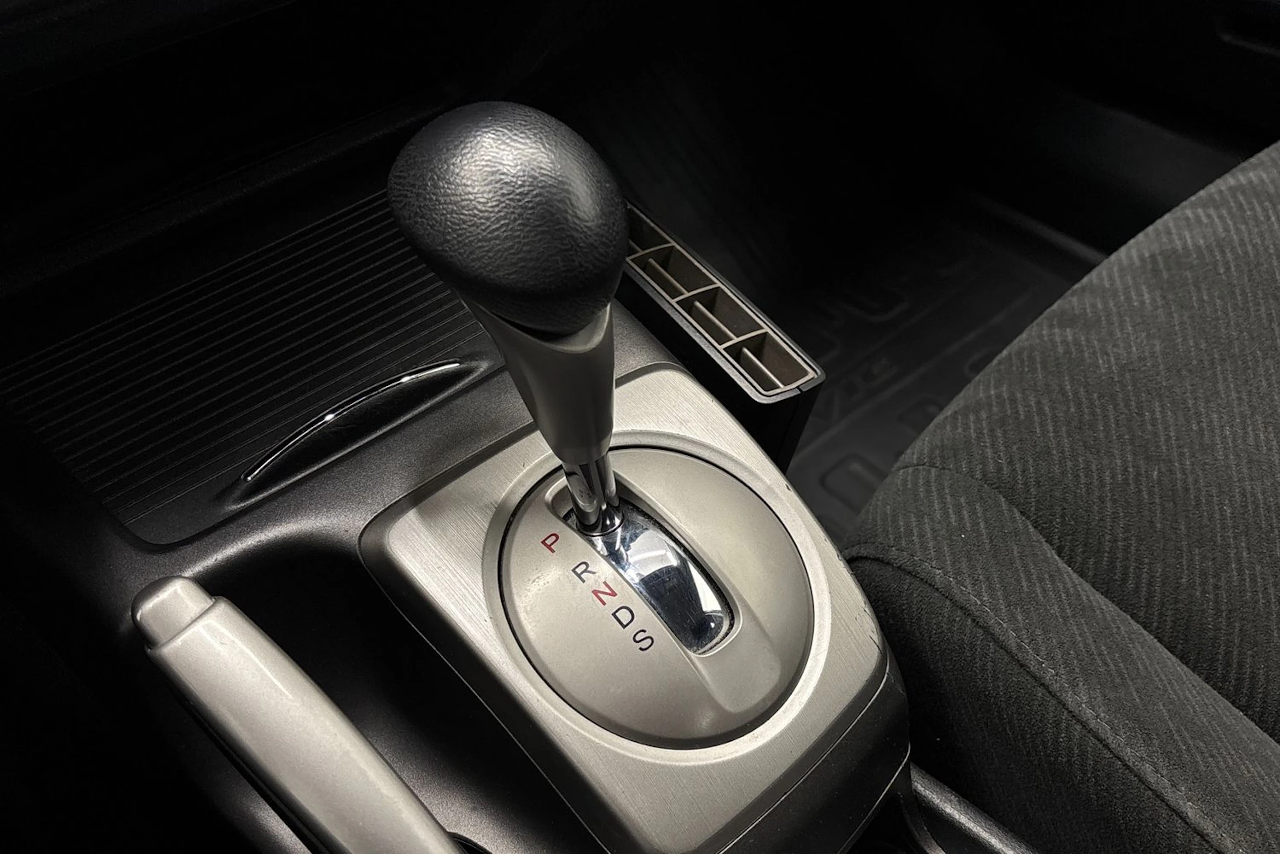 musta Honda Civic 2011 kuva 22.