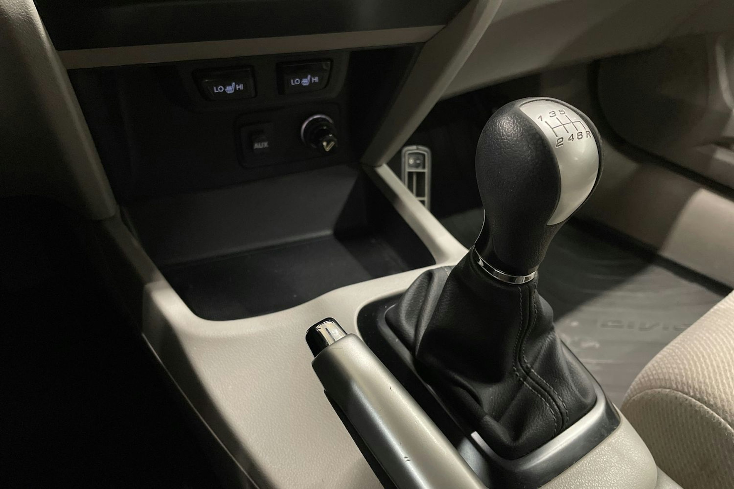 ruskea (beige) Honda Civic 2012 kuva 20.