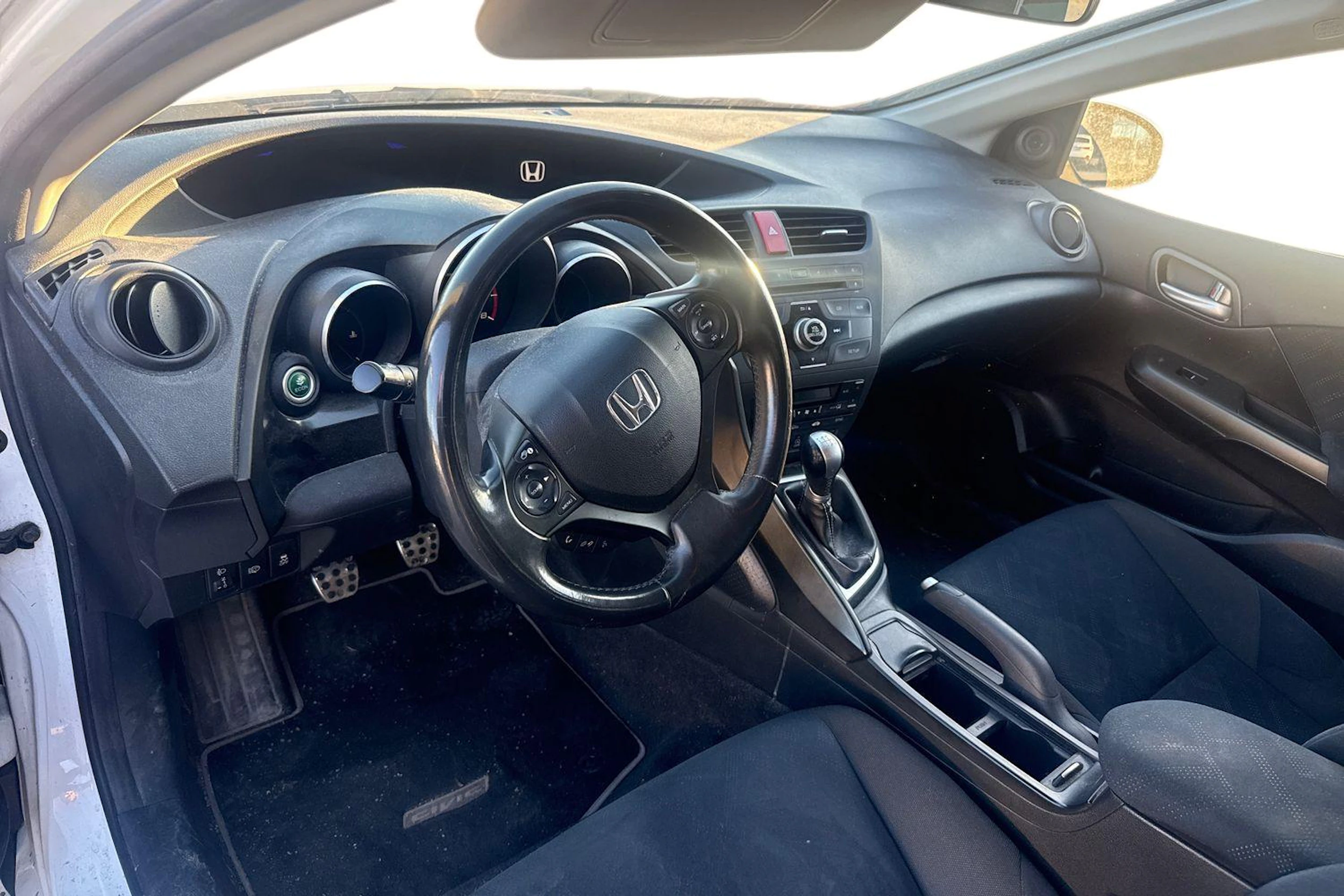 valkoinen Honda Civic 2013 kuva 3.