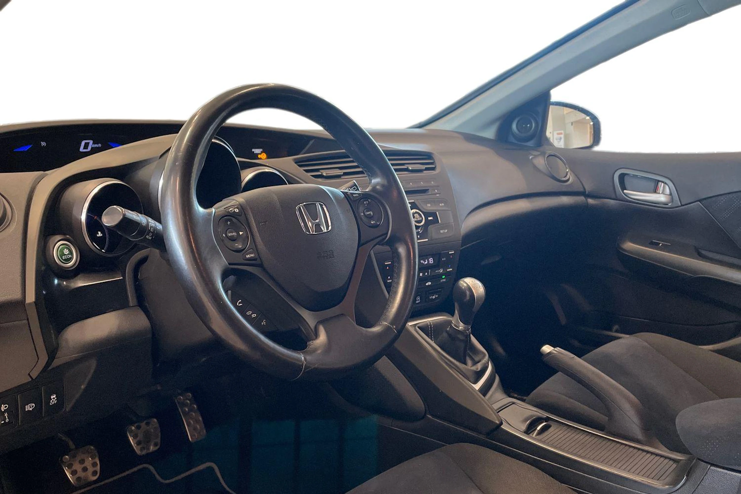 valkoinen Honda Civic 2013 kuva 6.