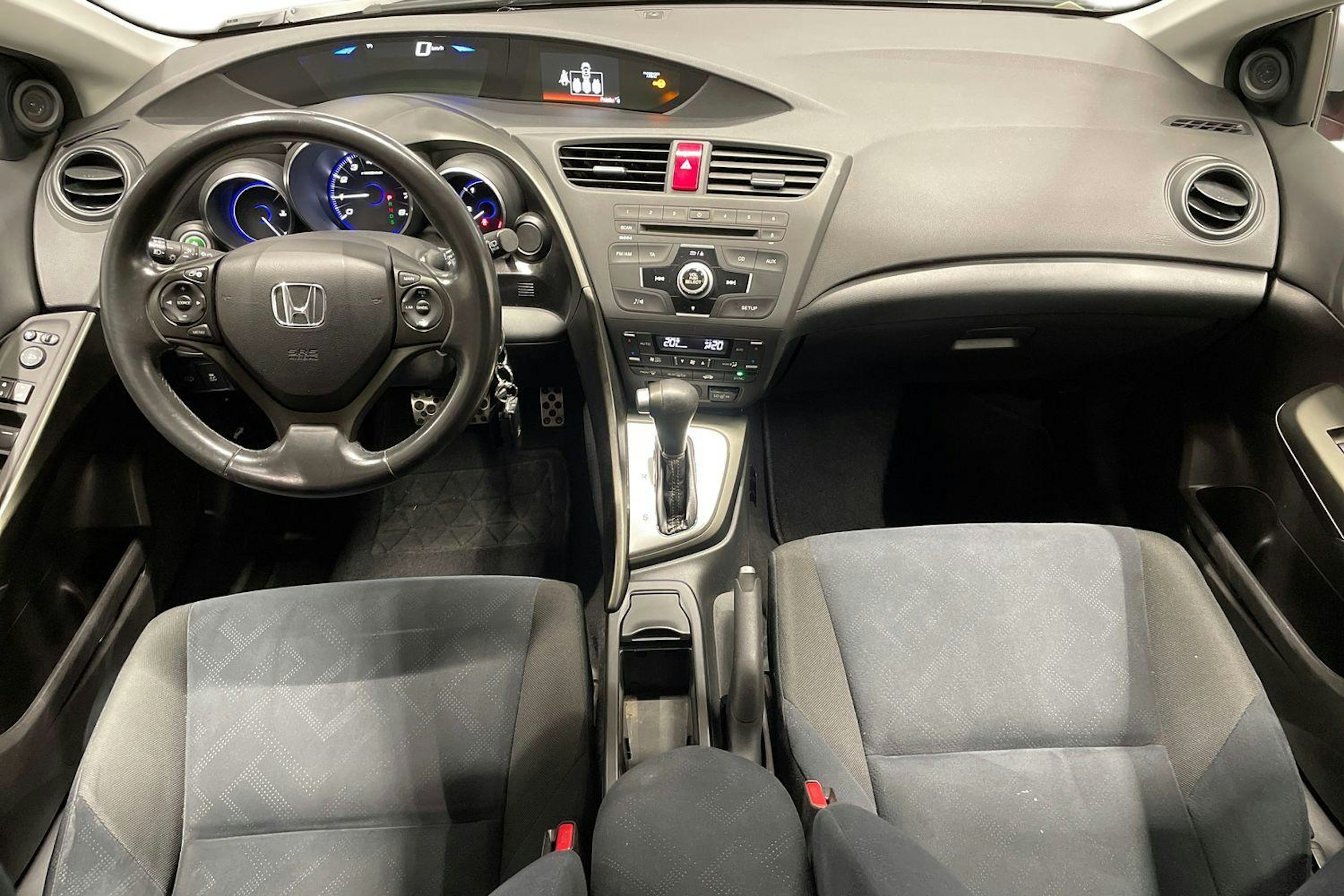 punainen Honda Civic 2013 kuva 9.