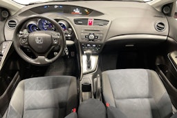 punainen Honda Civic 2013 kuva 9.