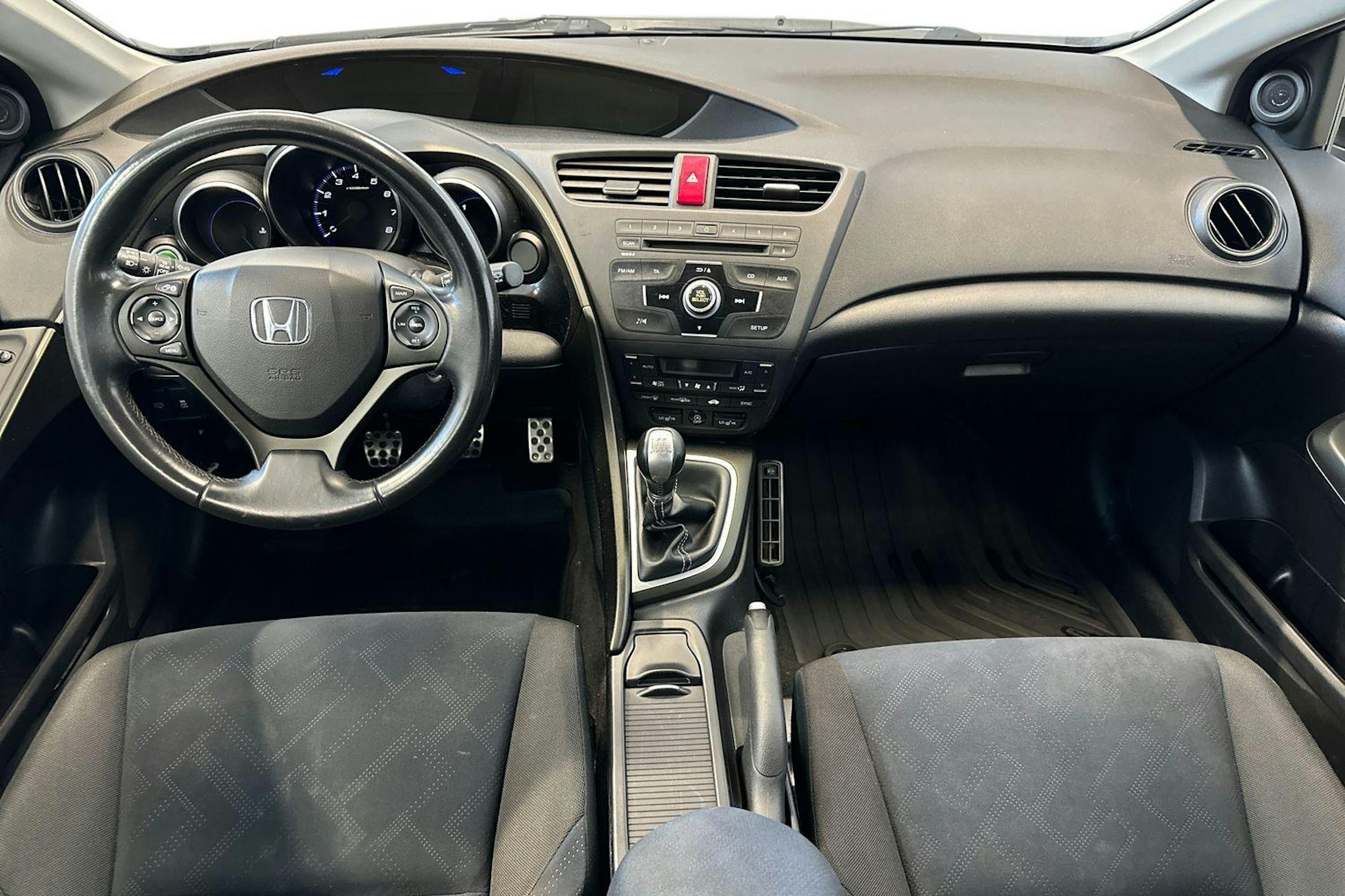 musta Honda Civic 2013 kuva 9.