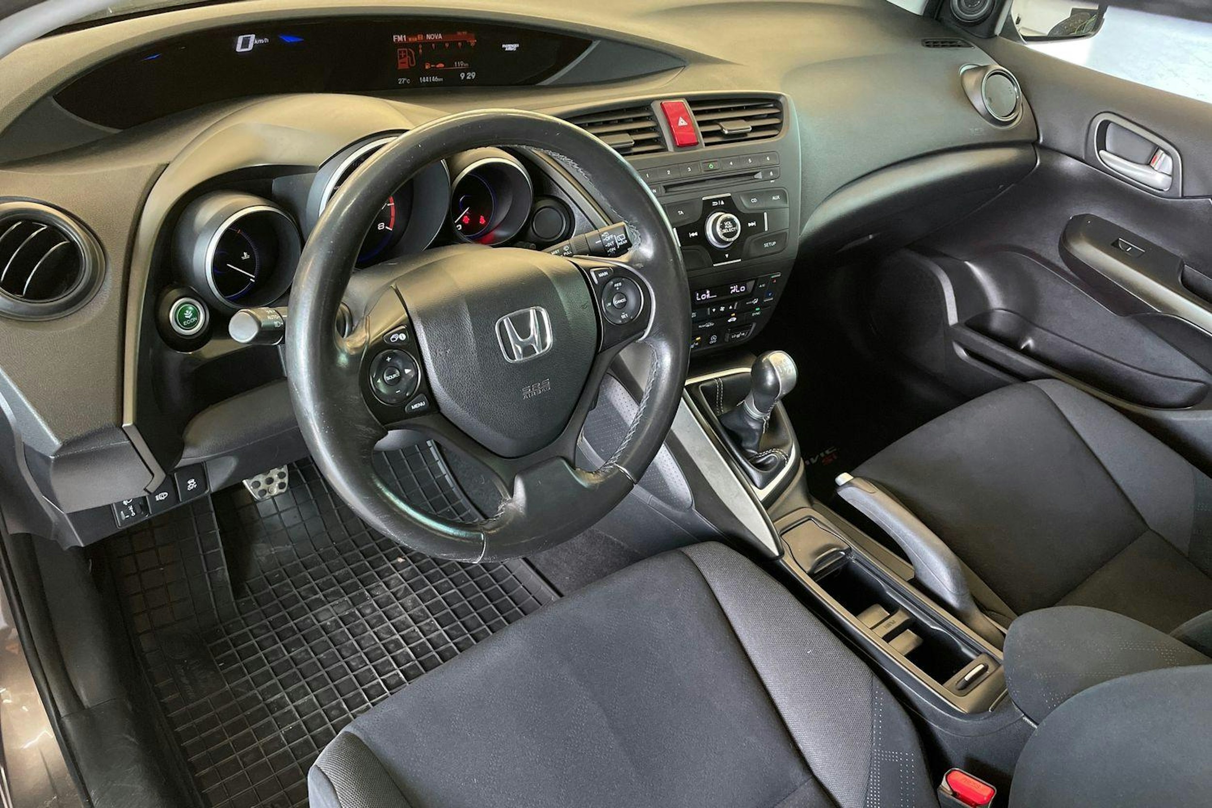ruskea (beige) Honda Civic 2013 kuva 7.