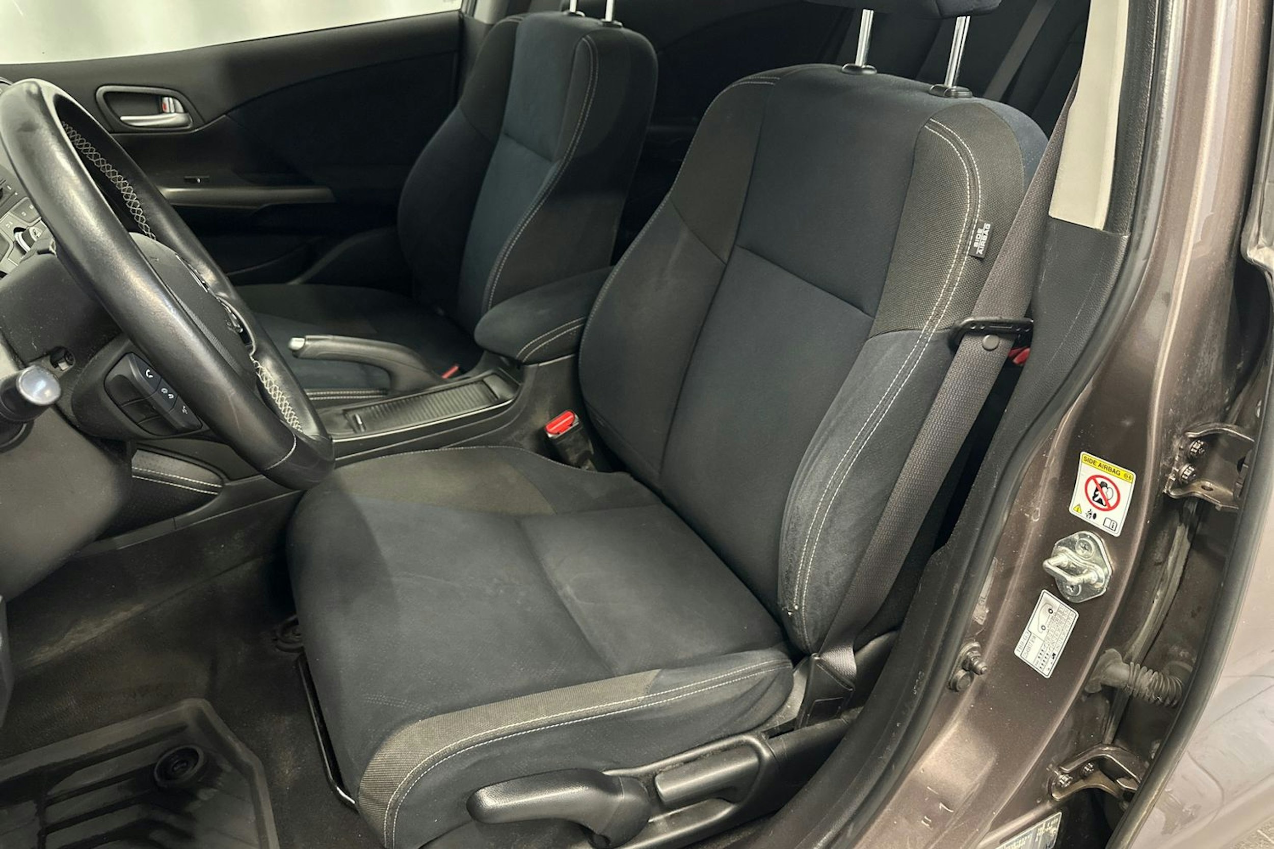 ruskea (beige) Honda Civic 2014 kuva 14.