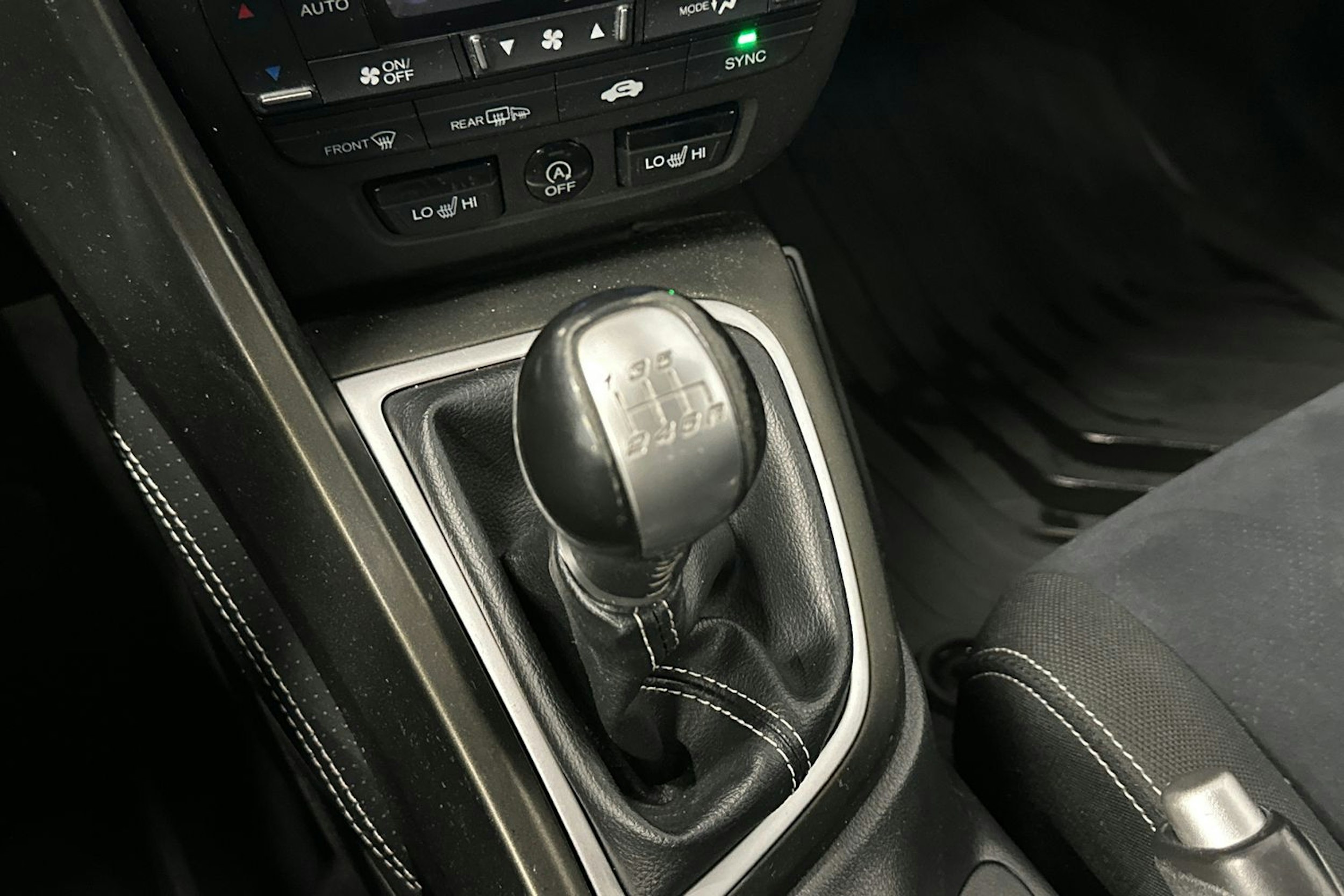 ruskea (beige) Honda Civic 2014 kuva 29.