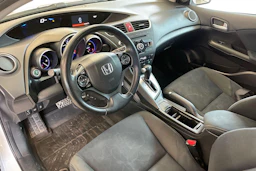 Valkoinen Honda CIVIC 2014 kuva 6.