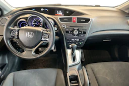 Valkoinen Honda CIVIC 2014 kuva 7.
