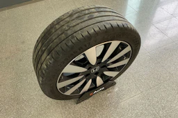 Valkoinen Honda CIVIC 2014 kuva 19.
