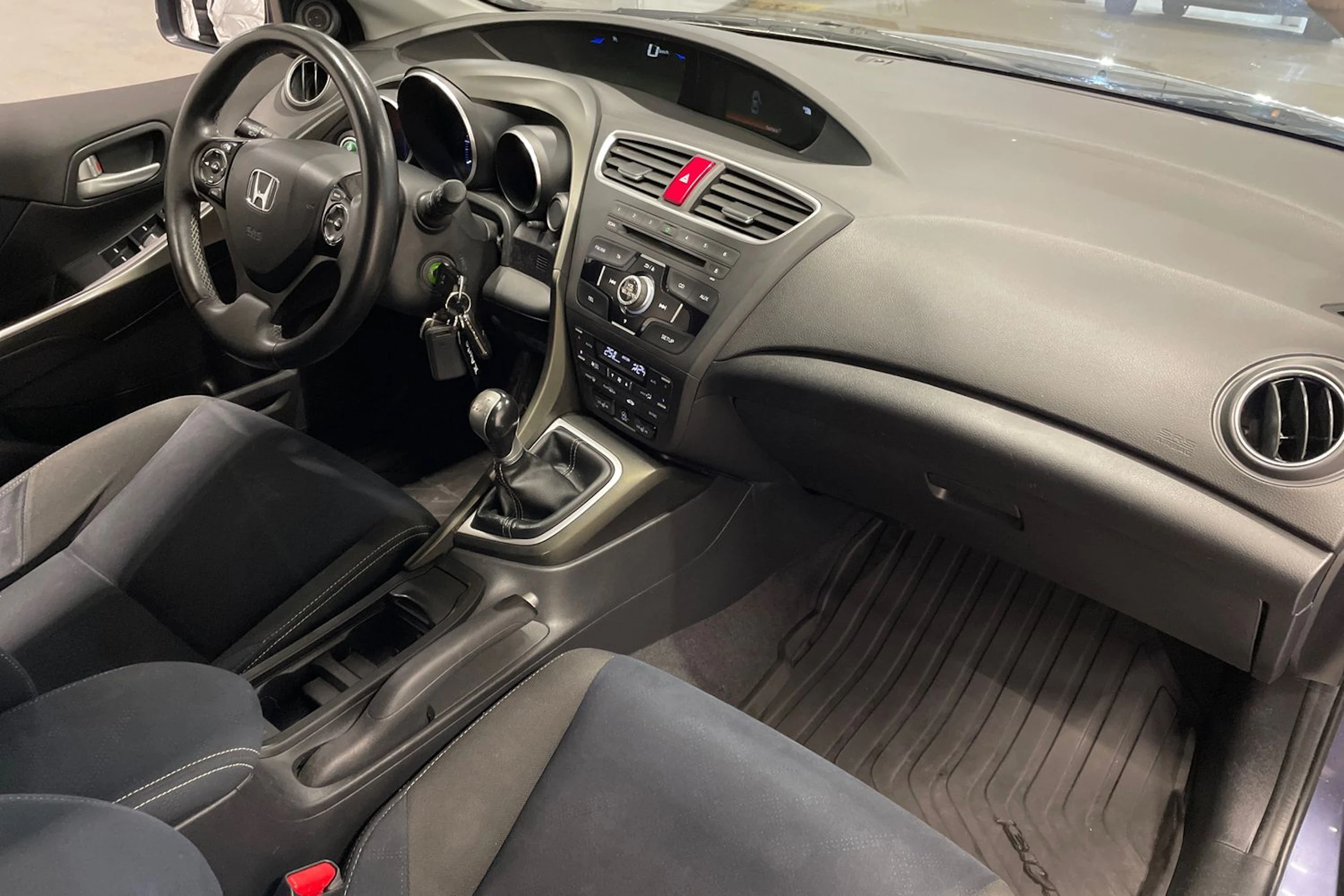 sininen Honda Civic 2015 kuva 22.