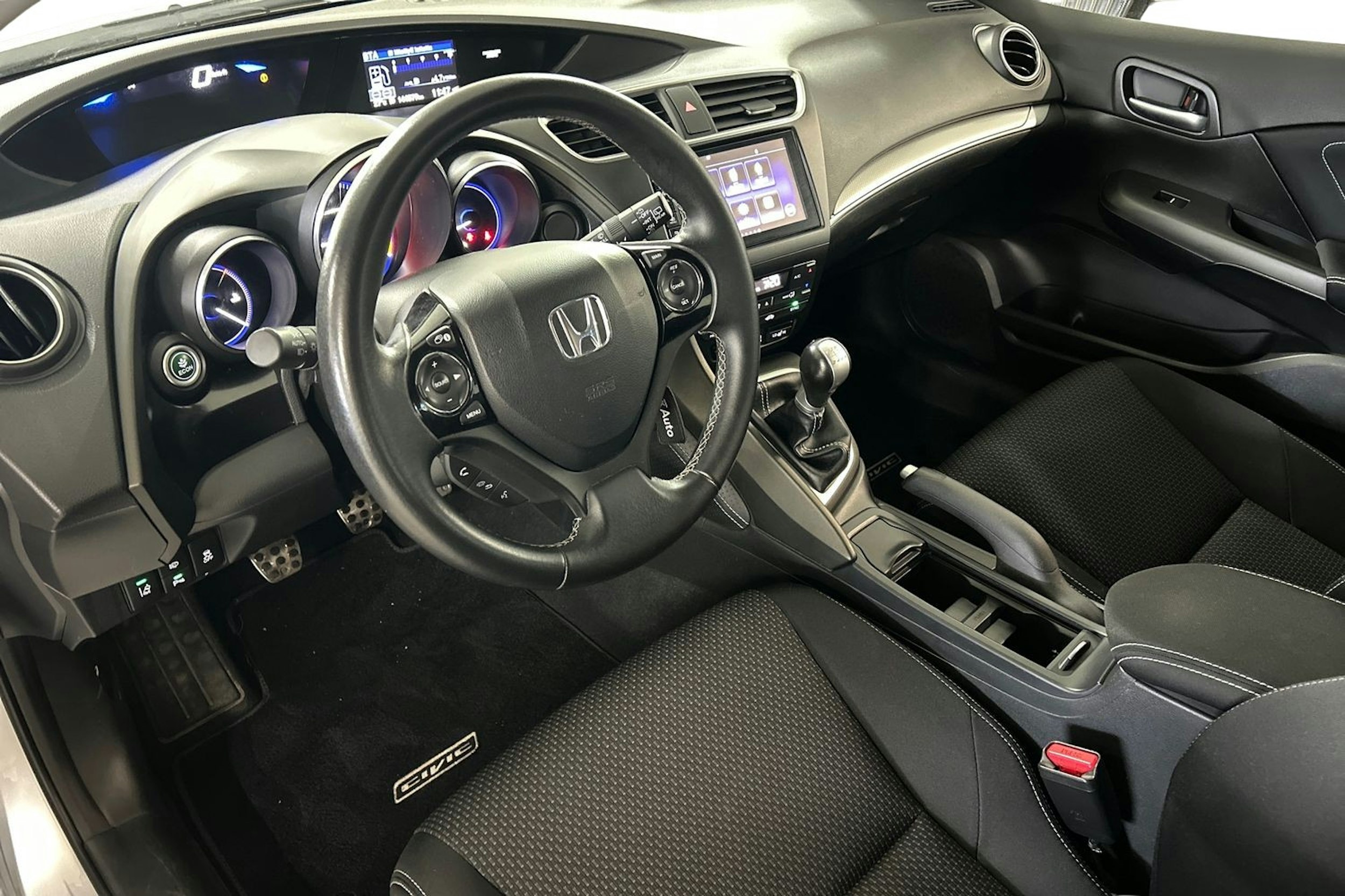 Harmaa Honda CIVIC 2015 kuva 7.